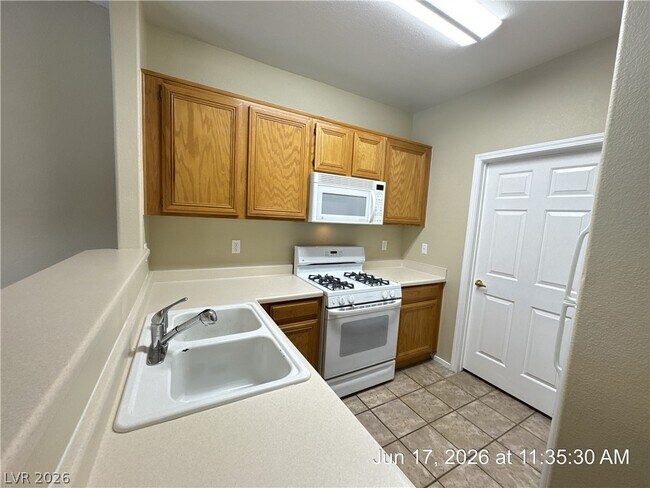 Building Photo - 7131 S Durango Dr
