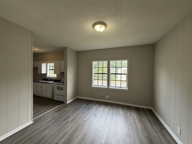 Building Photo - 5402 Ave D