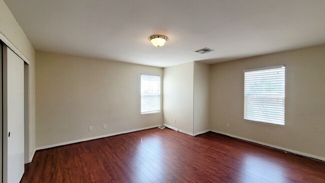Building Photo - 8344 Golden Cypress Ave