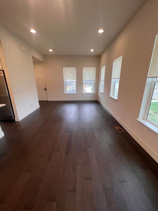 Building Photo - NEW BUILD 4 Bed 3.5 Bath Townhome In Superior-Available Now!