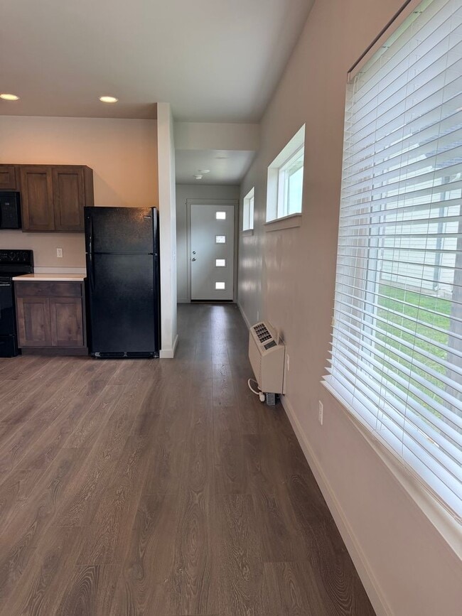 Building Photo - Fantastic one bedroom