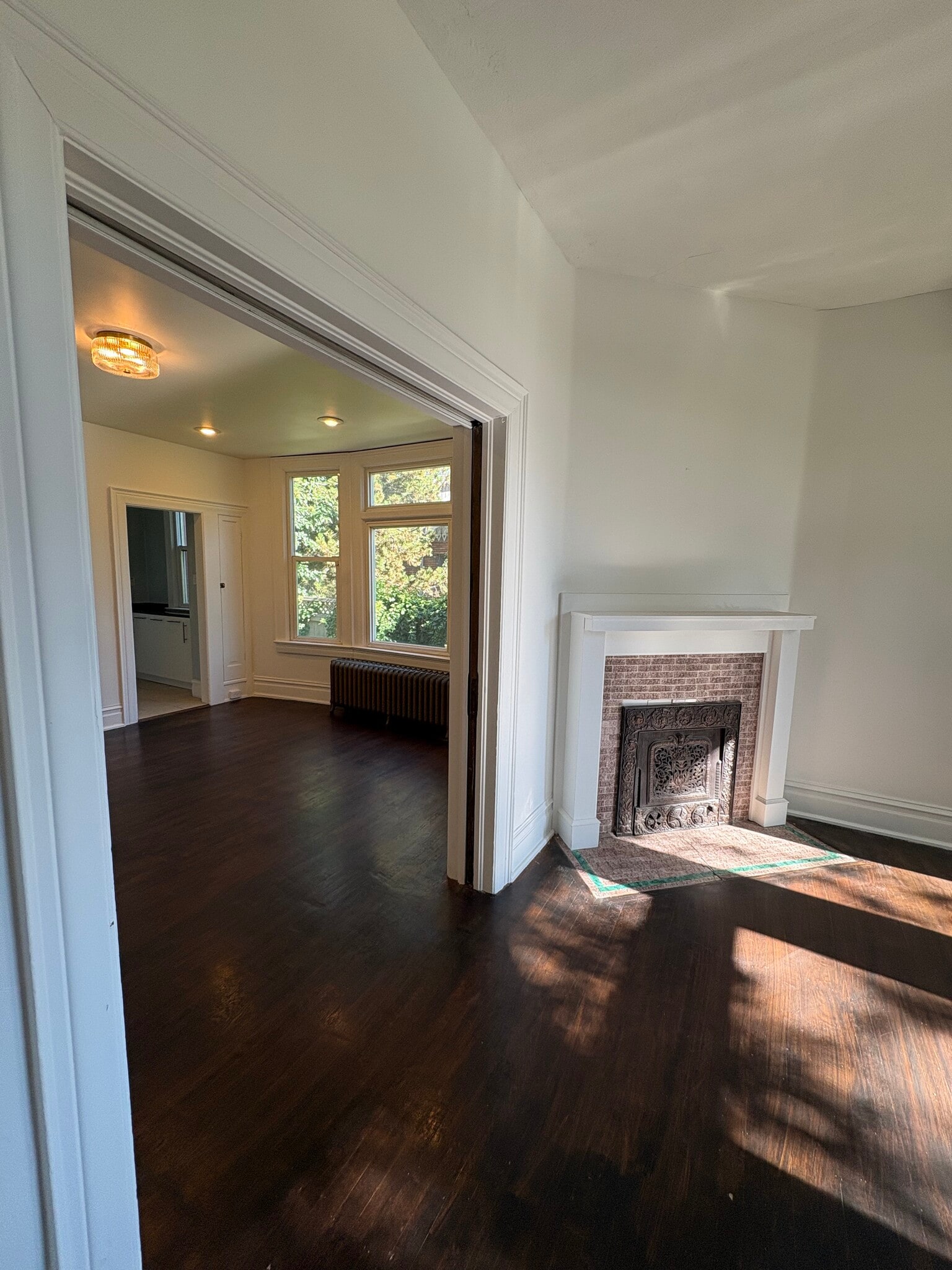 Building Photo - 859 S 900 E