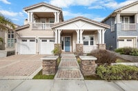 Building Photo - 3917 W Hemlock St