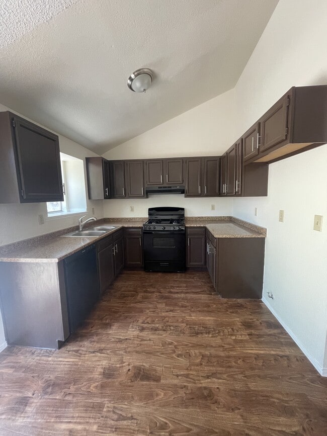 Building Photo - 12040 Sal Rasura Ct