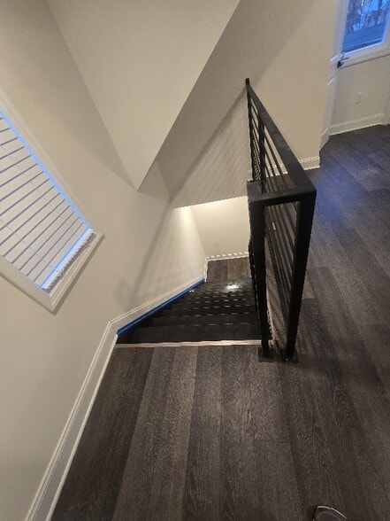 Building Photo - 32 North Ave