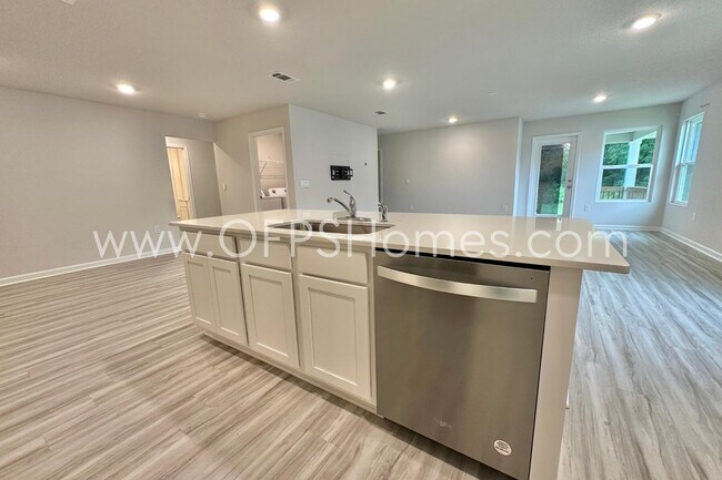 Building Photo - 2640 Saltgrass Wy