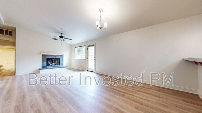 Building Photo - 14636 Jomark Ln