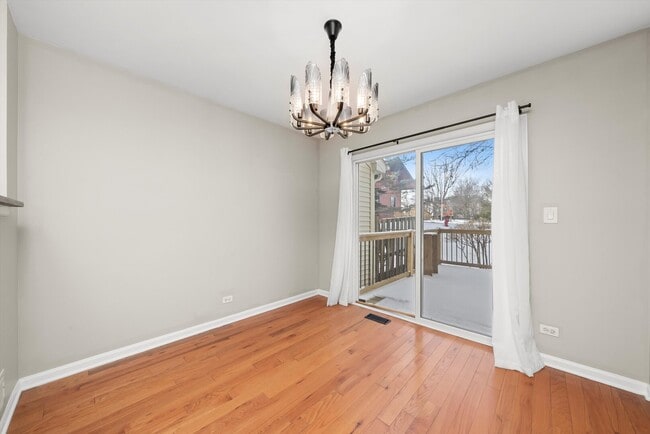 Building Photo - 898 McKenzie Station Dr