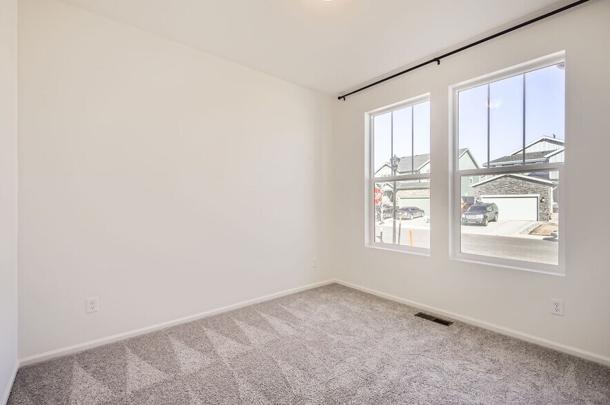 Building Photo - 4622 Amrock Dr