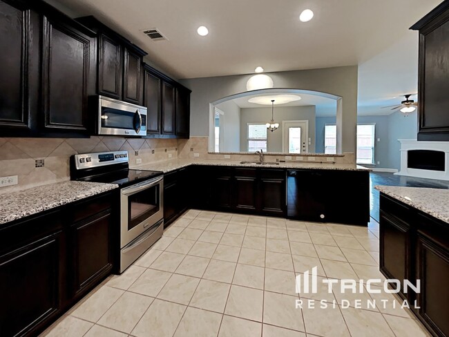 Building Photo - 2525 Sabine Cir
