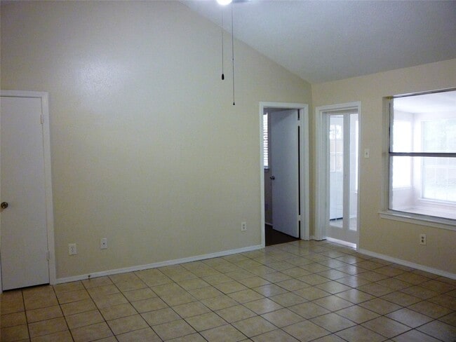 Building Photo - 7207 Grackle Dr