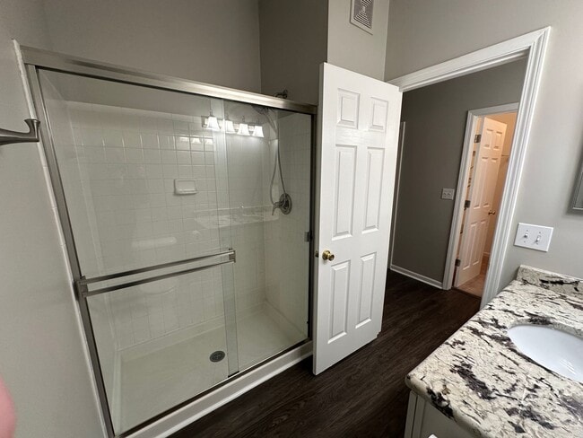 Building Photo - 10301 Trotters Pointe Dr