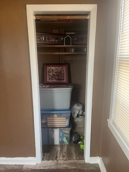 Building Photo - 68 Mathewson St