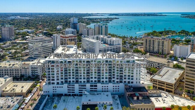 Building Photo - 111 S Pineapple Ave