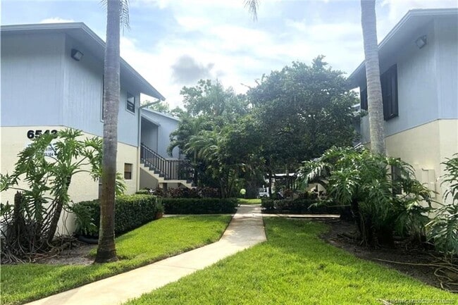 Building Photo - 6543 SE Federal Hwy