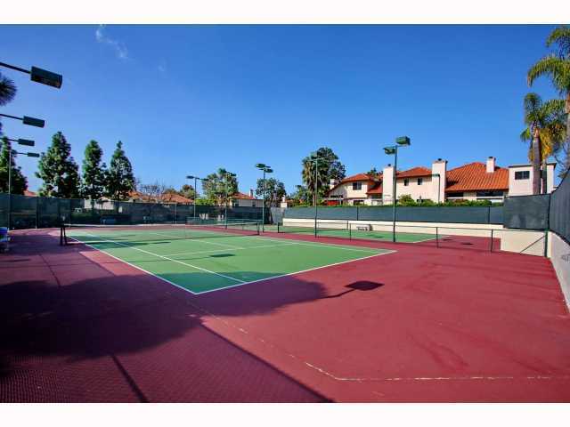 Building Photo - Sunstream townhome with garage in Carmel V...