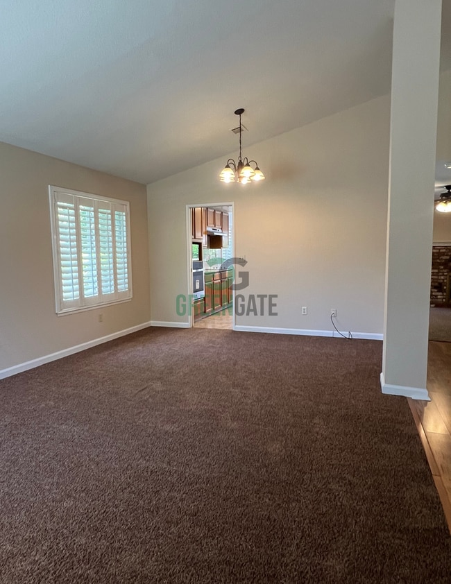 Building Photo - 3901 Setrok Ct