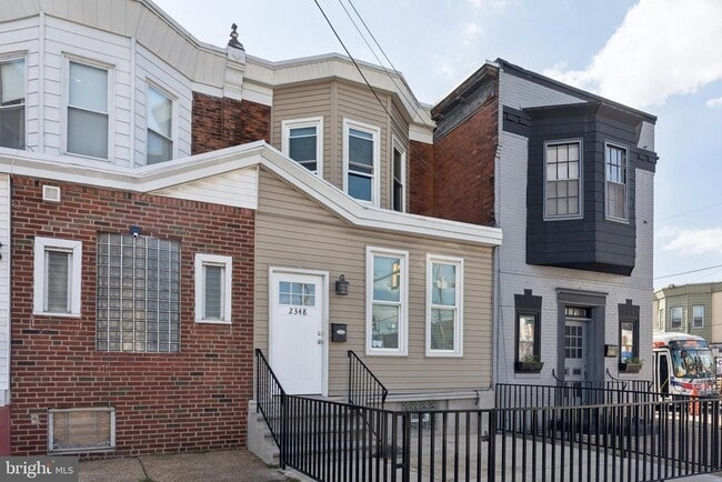 Building Photo - 2348 E Allegheny Ave