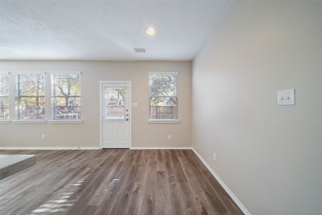 Building Photo - 12430 Cane River Ln
