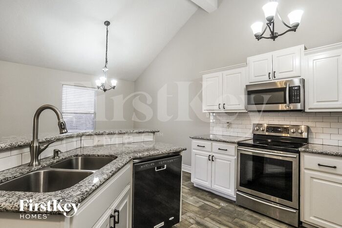 Building Photo - 16209 N View Ct