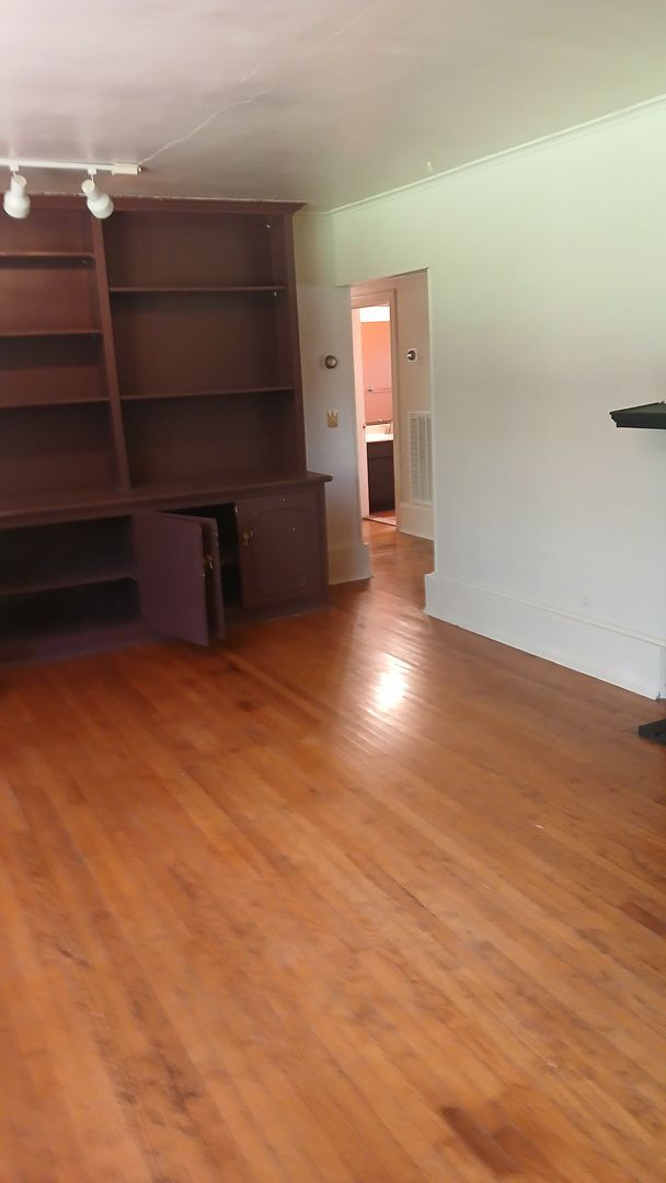 Building Photo - Beautiful Property at Fair Oaks