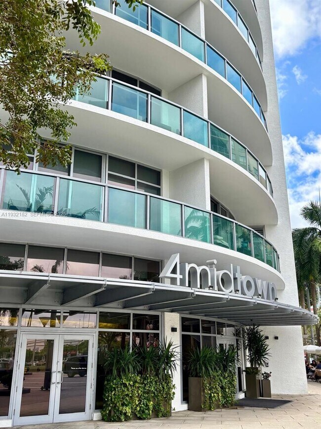 Building Photo - 3301 NE 1st Ave