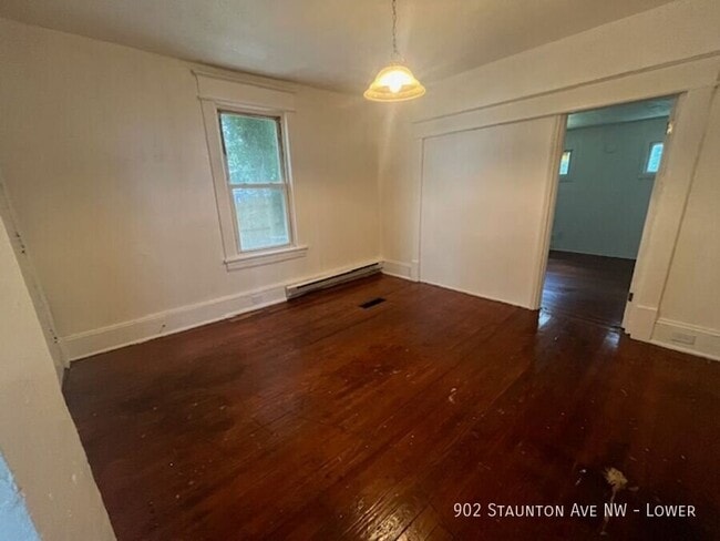 Building Photo - 902 Staunton Ave NW