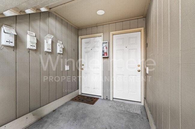 Building Photo - Beautiful and remodeled 1-Bedroom Apartment In Spokane Valley