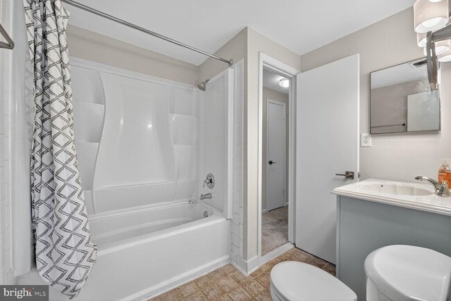 Building Photo - 1532 Potomac Heights Dr