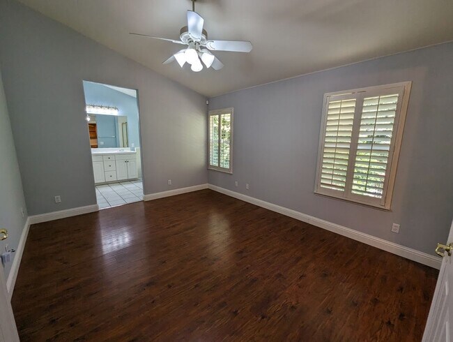 Building Photo - Beautiful 3bed 2.5bath 2 story home located in Rivergate Gated Community