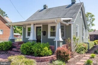 Building Photo - 1204 Railroad Ave