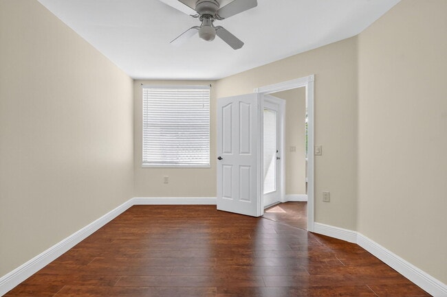 Building Photo - 203 Andover Ct