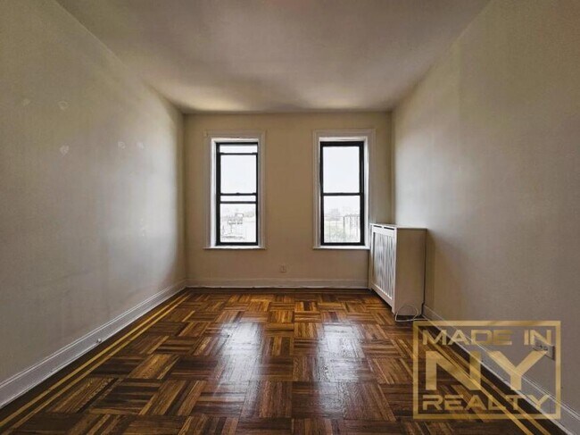 Building Photo - 1 bedroom in ASTORIA NY 11103