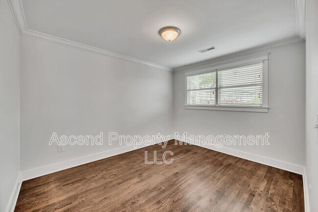 Building Photo - 4702 Kentucky Ave