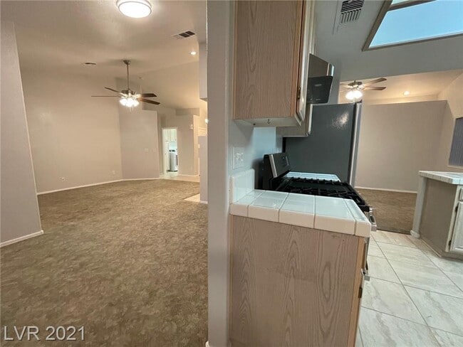 Building Photo - 4817 Crimson Glory Ln