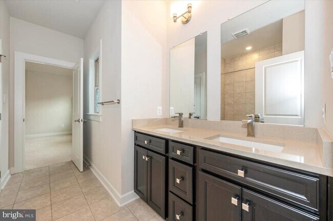 Building Photo - 6251 Walleye Pl