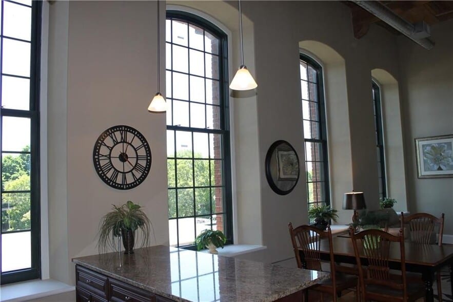 Building Photo - 624 Washington St