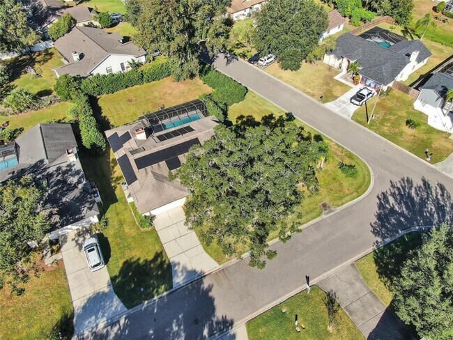 Building Photo - 1702 Horseshoe Dr