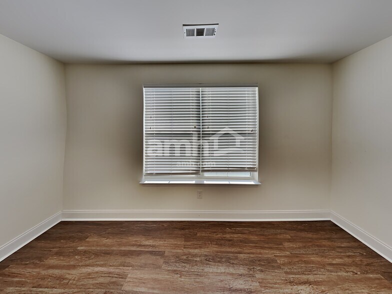Building Photo - 5061 Mountain Springs Rd