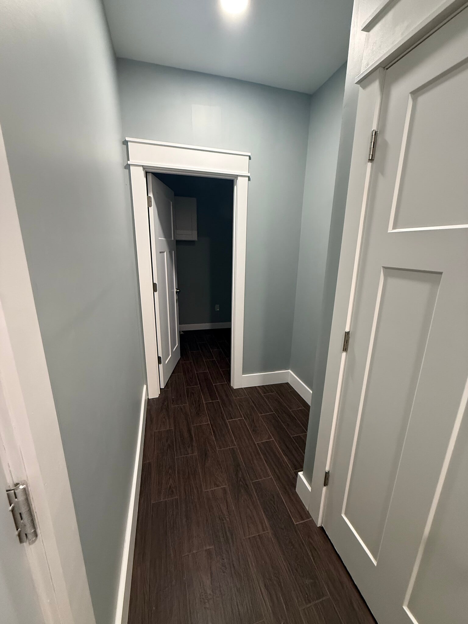 Building Photo - 202 Oak St