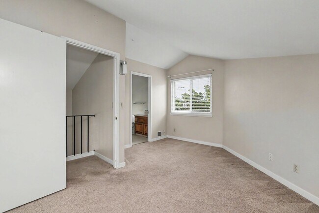 Building Photo - Charming 2 Bedroom Pacific Grove Home with Ocean Views