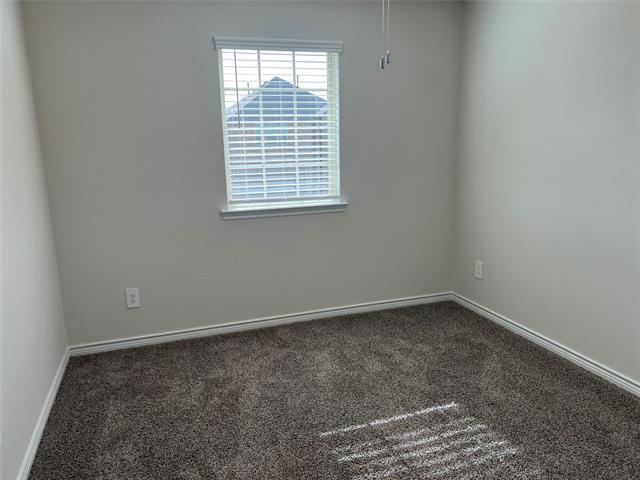Building Photo - 10517 Breezeway Dr