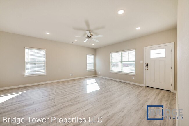 Building Photo - 4 br, 2.5 bath House - 4072 Dayton Drive