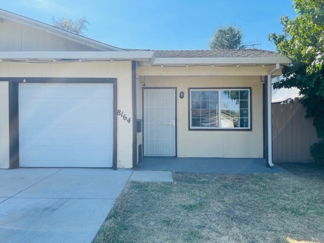 front of the house - 8164 Valley Green Dr