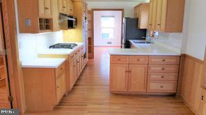 Building Photo - 8208 Thoreau Dr