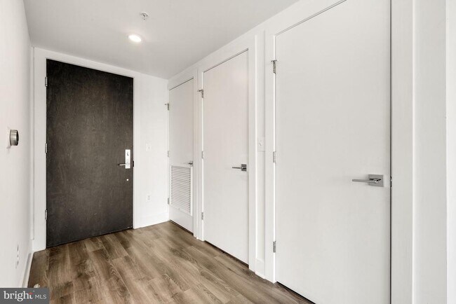 Building Photo - 1311 13th St NW