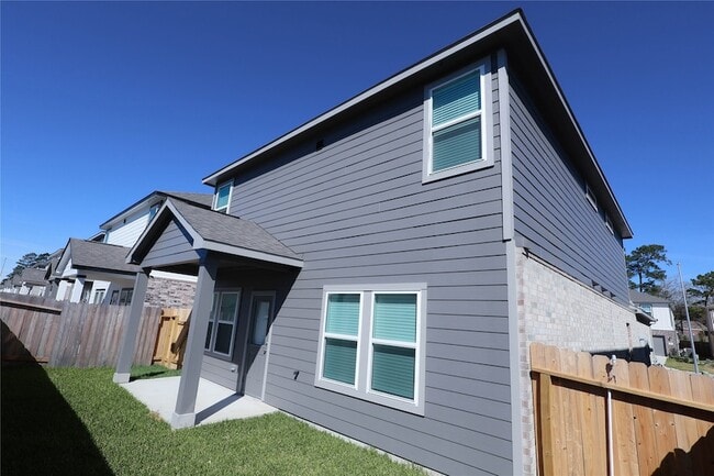 Building Photo - 8579 Blueberry Ash St