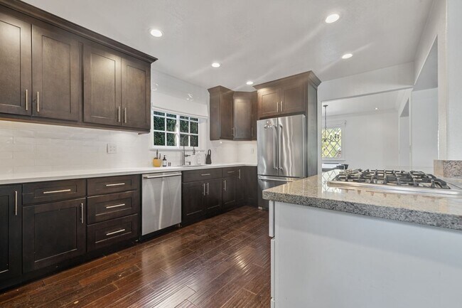 Building Photo - 263 San Miguel Rd
