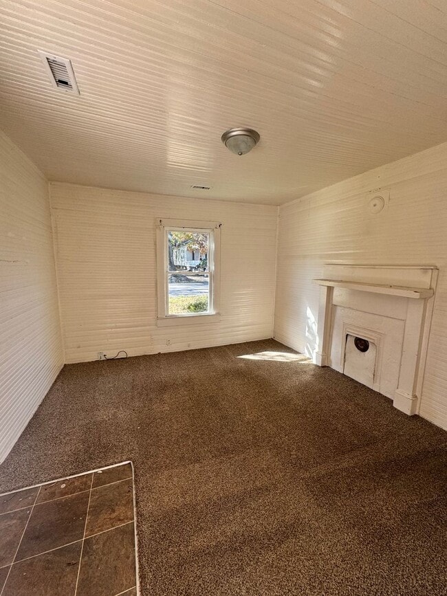 Building Photo - 2/1 House in Downtown Shelby, NC