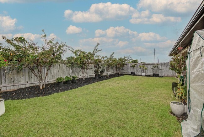 Building Photo - 30203 Gallatin River Ln
